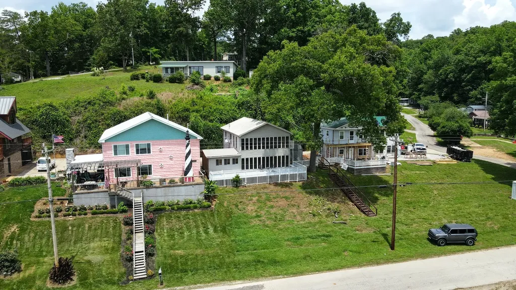 33 Creek View Lane Waverly TN 37185