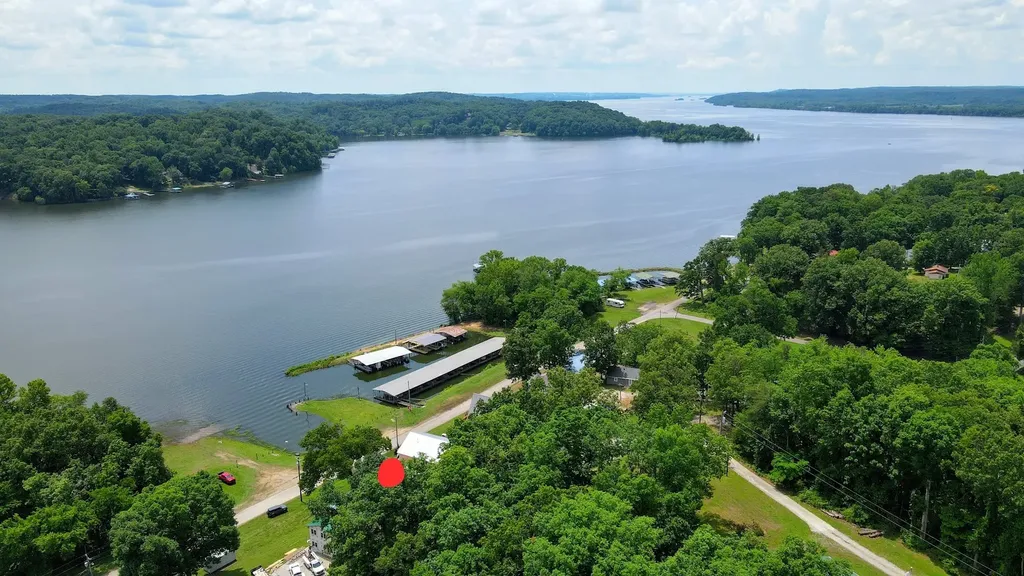 33 Creek View Lane Waverly TN 37185