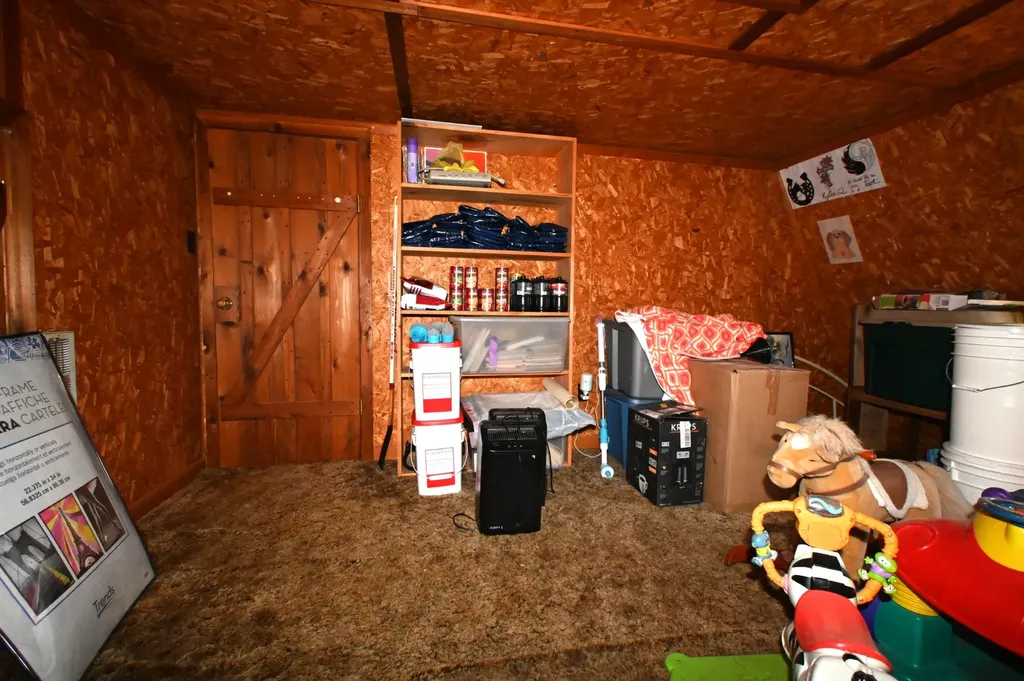8821 Highway 412, E Linden TN 37096
