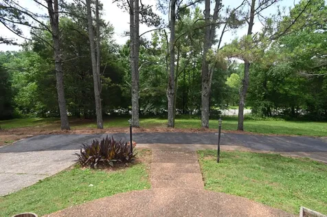 8821 Highway 412, E Linden TN 37096