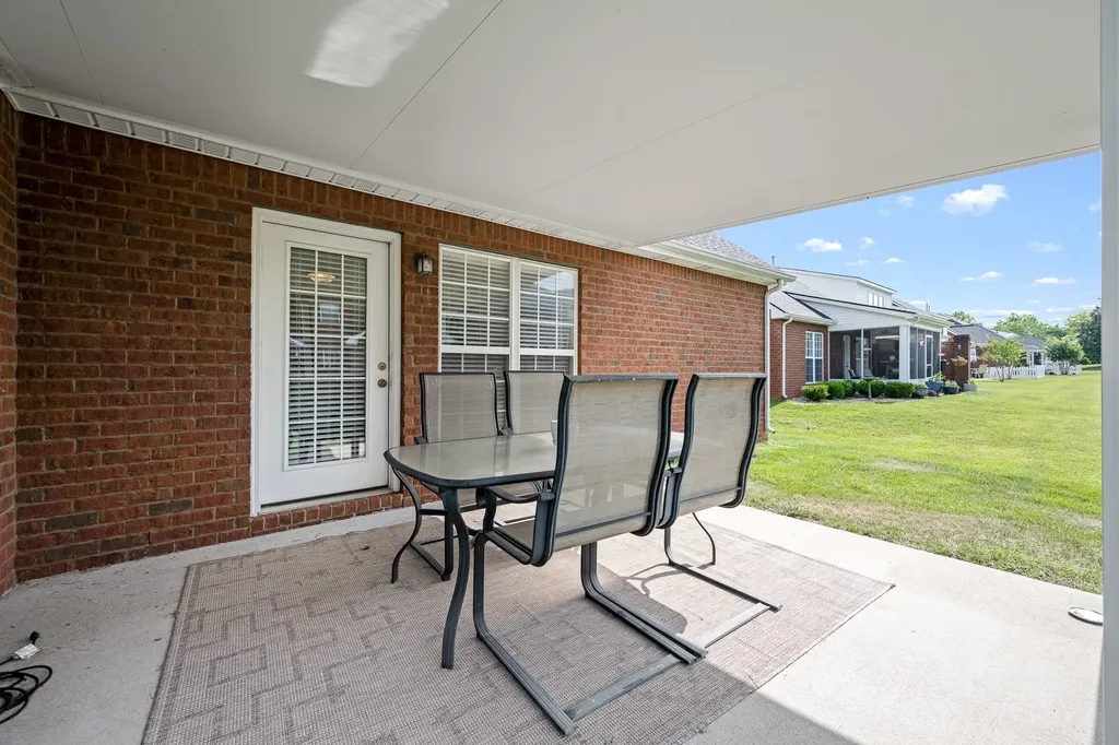 348 Golfview Court Murfreesboro TN 37127