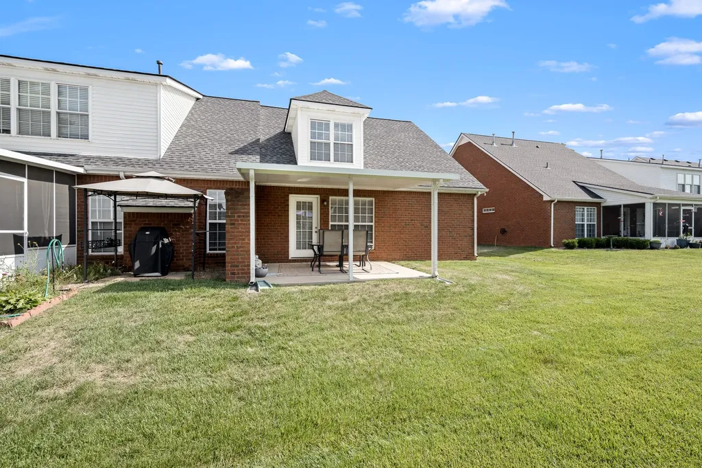 348 Golfview Court Murfreesboro TN 37127