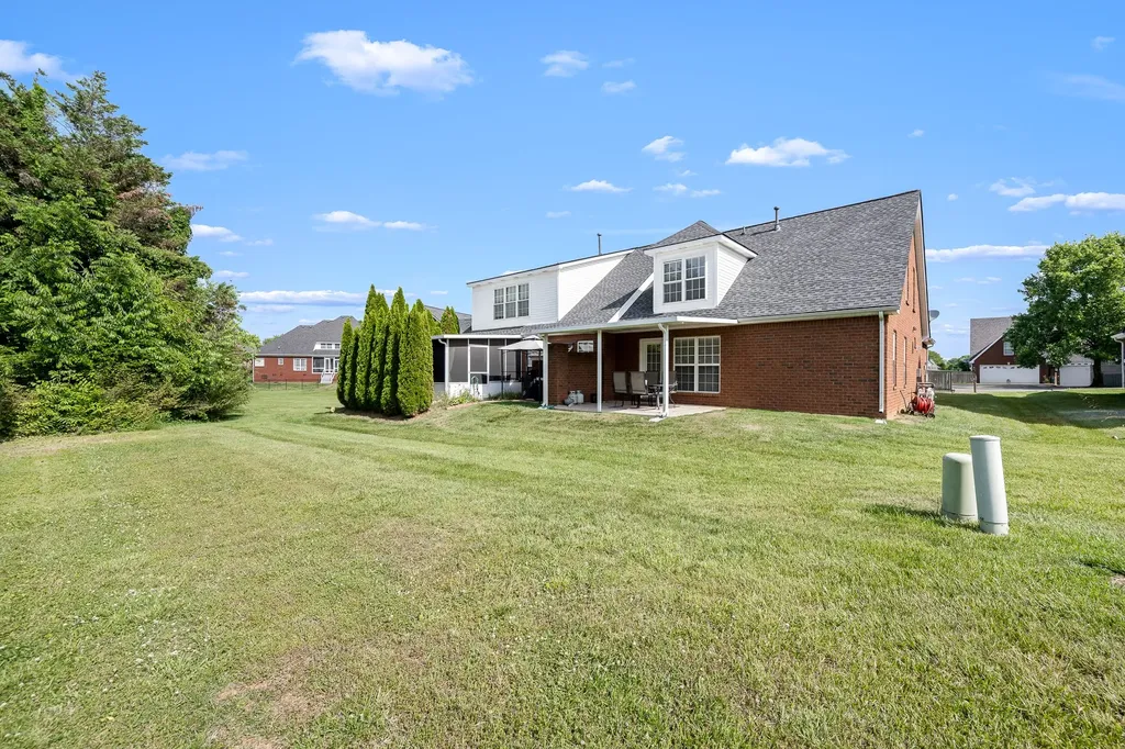 348 Golfview Court Murfreesboro TN 37127