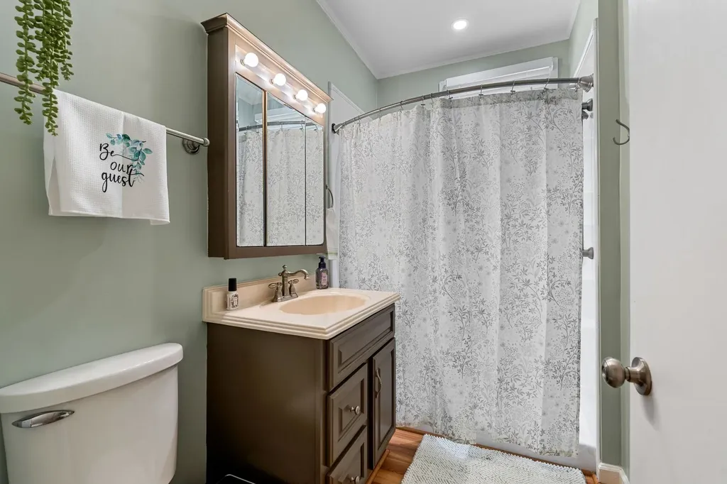 5451 Carters Creek Pike Thompsons Station TN 37179