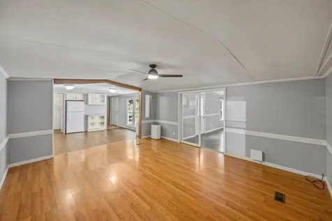 2417 Maytown Road Bruceton TN 38317