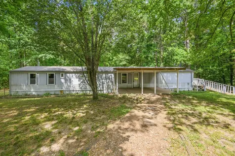 2417 Maytown Road Bruceton TN 38317