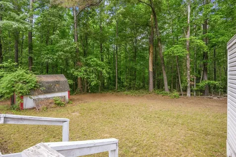 2417 Maytown Road Bruceton TN 38317