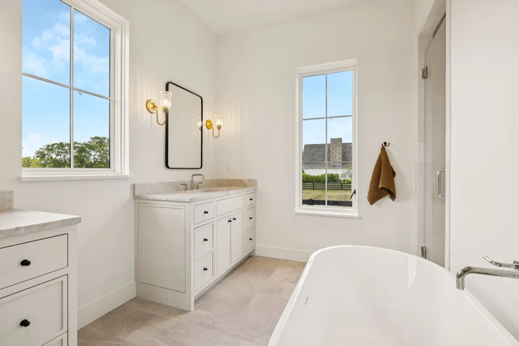 2077 Wilson Pike Franklin TN 37067