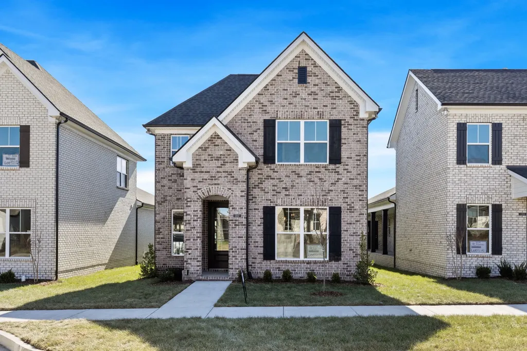 1220 Kennesaw Boulevard Gallatin TN 37066