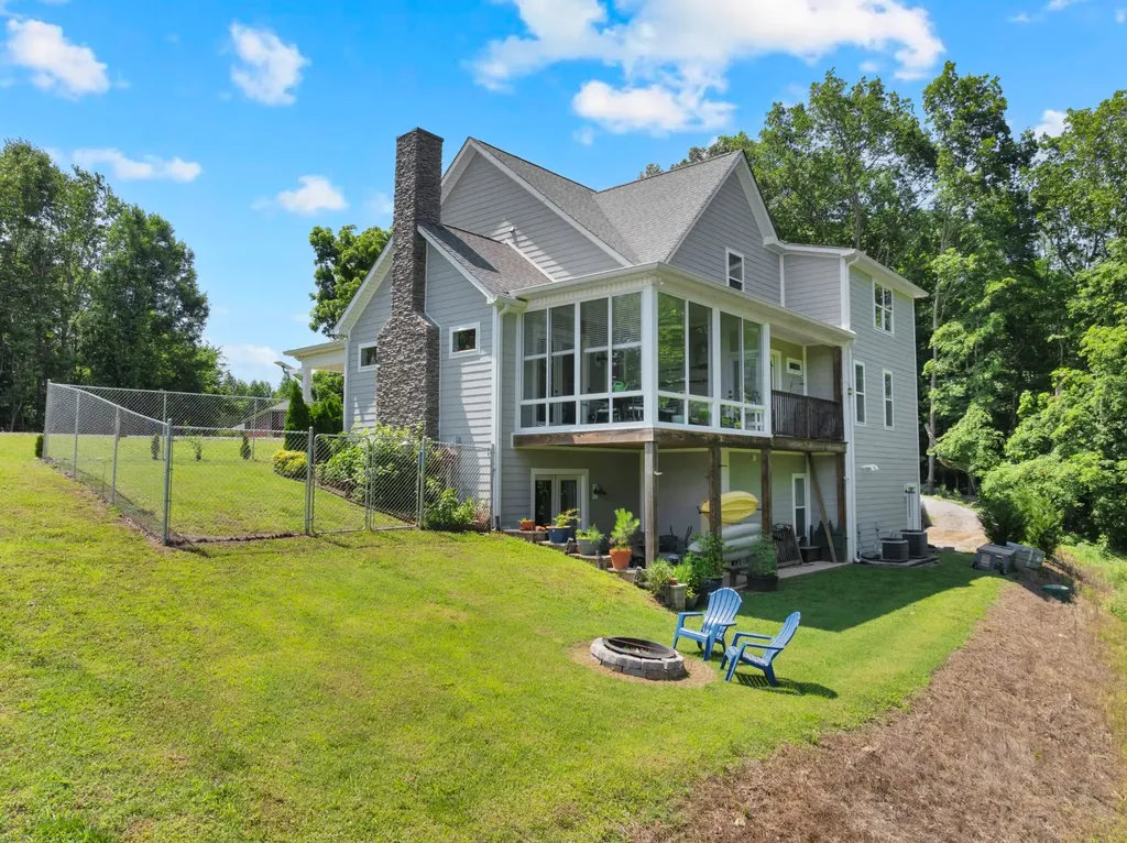 621 Lake Haven Drive Tullahoma TN 37388