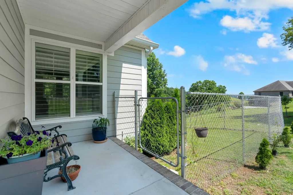 621 Lake Haven Drive Tullahoma TN 37388