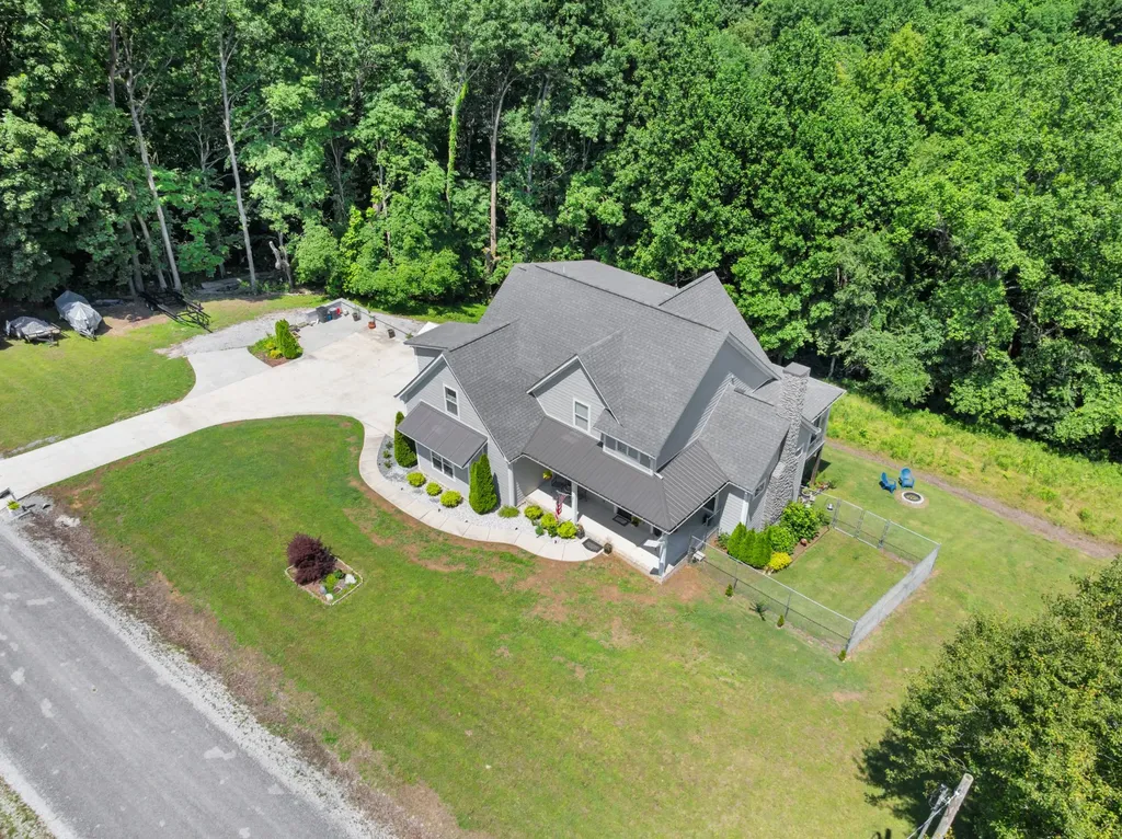 621 Lake Haven Drive Tullahoma TN 37388