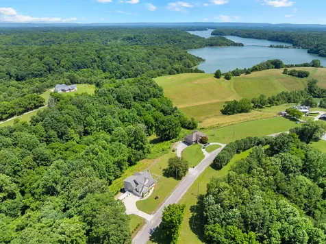 621 Lake Haven Drive Tullahoma TN 37388