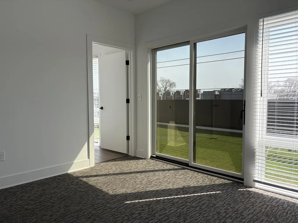 2704 Clifton Avenue Nashville TN 37209