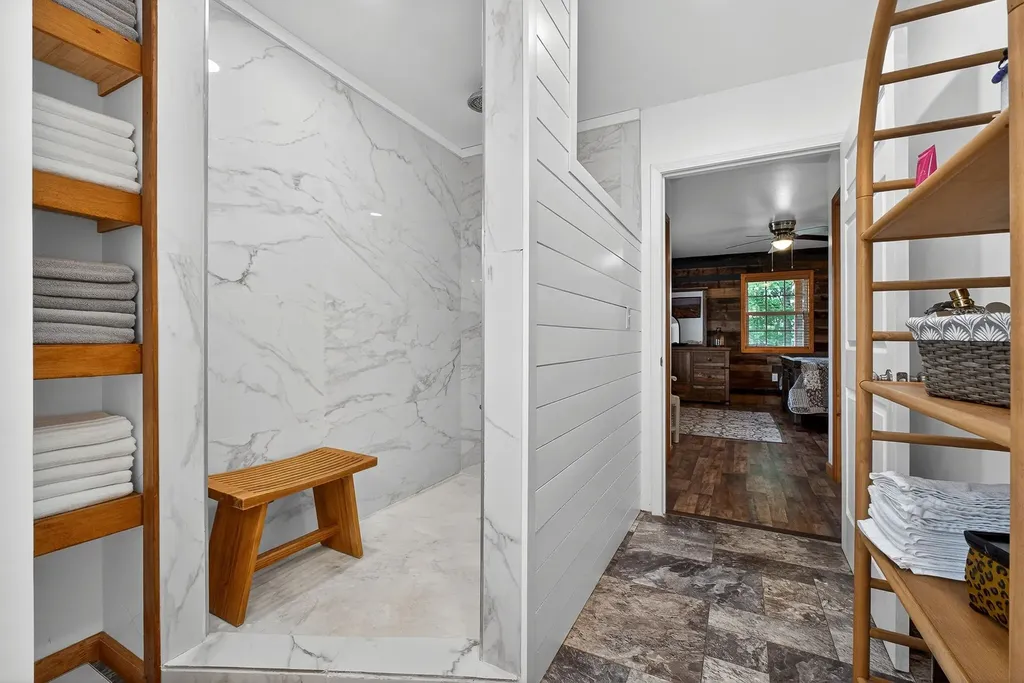 240 Dillon Lane Baxter TN 38544