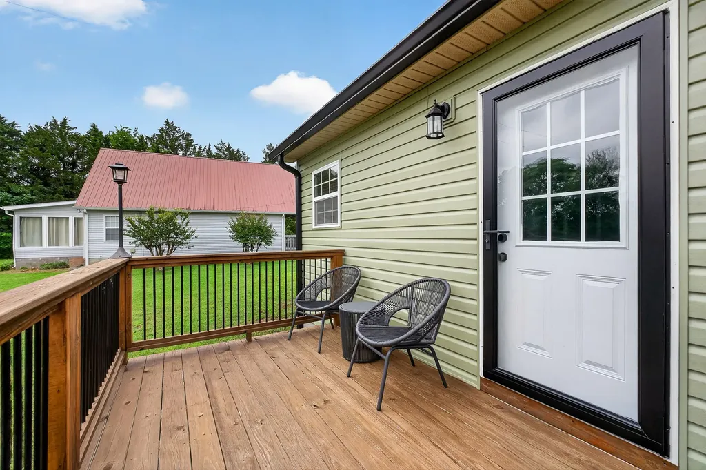 240 Dillon Lane Baxter TN 38544