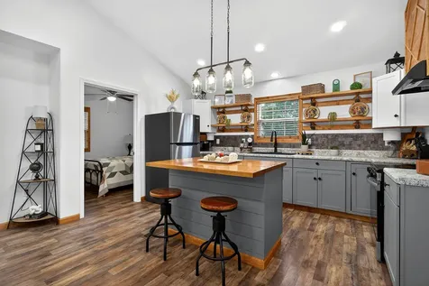 240 Dillon Lane Baxter TN 38544