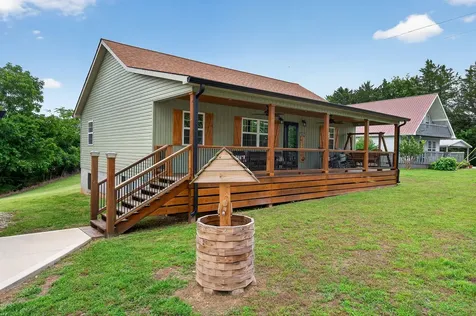 240 Dillon Lane Baxter TN 38544