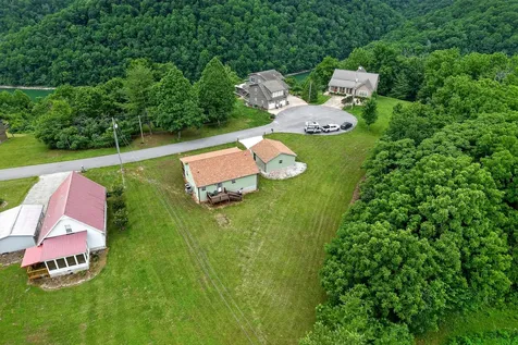 240 Dillon Lane Baxter TN 38544