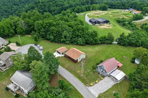 240 Dillon Lane Baxter TN 38544
