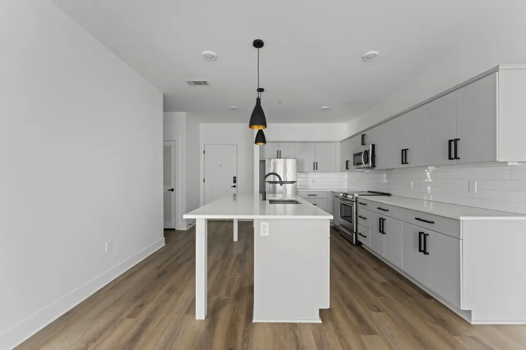 2704 Clifton Avenue Nashville TN 37209