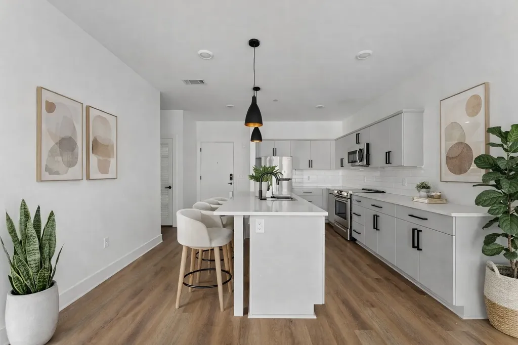2704 Clifton Avenue Nashville TN 37209