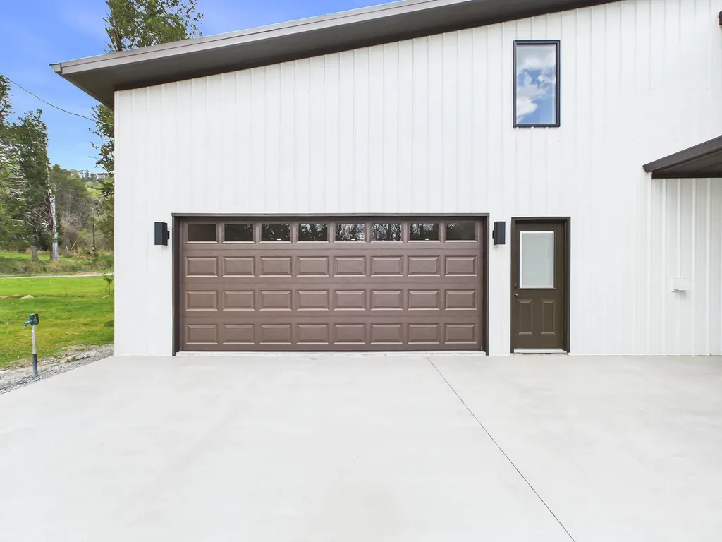 1483 Reagan Valley Road Tellico Plains TN 37385