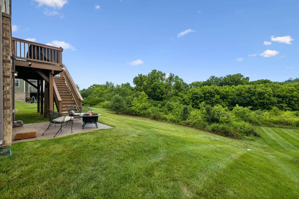 7016 Crimson Leaf Lane College Grove TN 37046