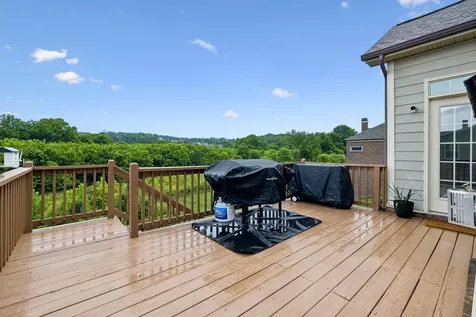 7016 Crimson Leaf Lane College Grove TN 37046
