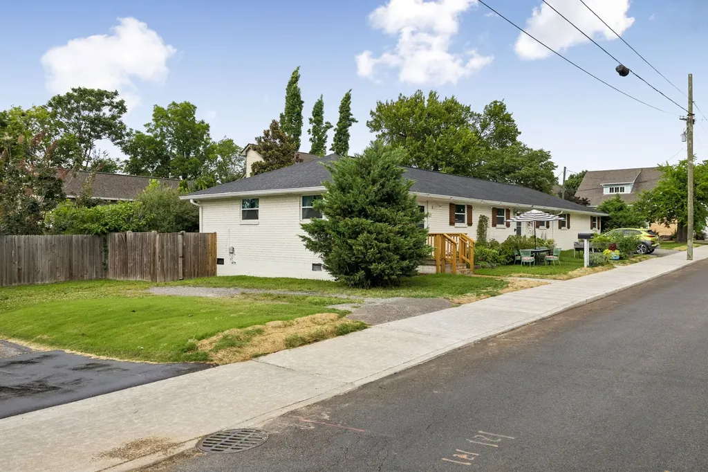 202 S 16th Street Nashville TN 37206