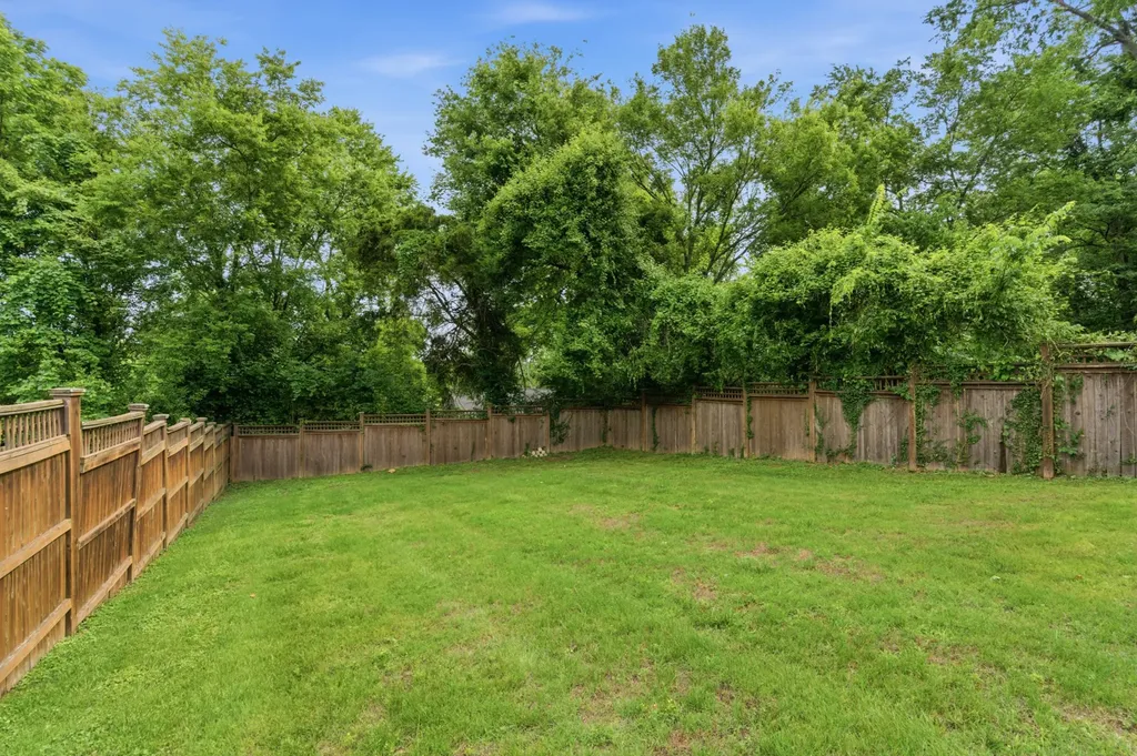 1321B Stratford Avenue Nashville TN 37216