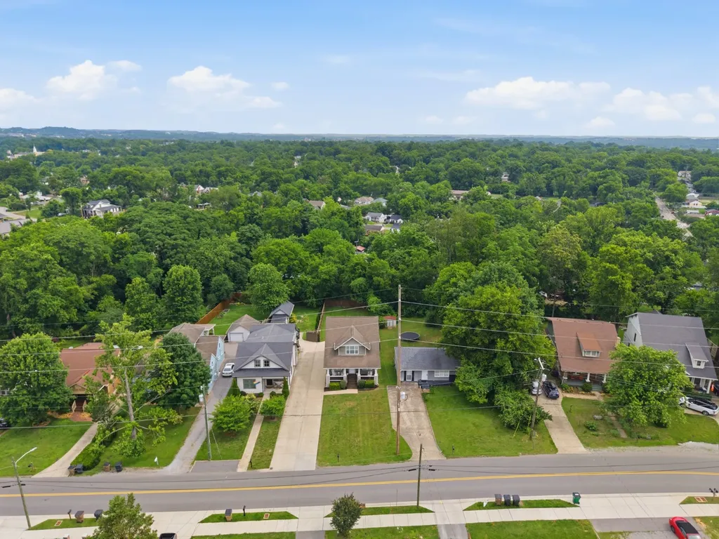 1321B Stratford Avenue Nashville TN 37216