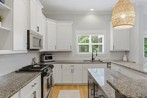 1321B Stratford Avenue Nashville TN 37216
