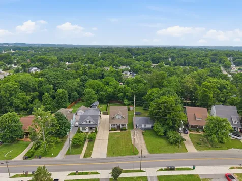 1321B Stratford Avenue Nashville TN 37216