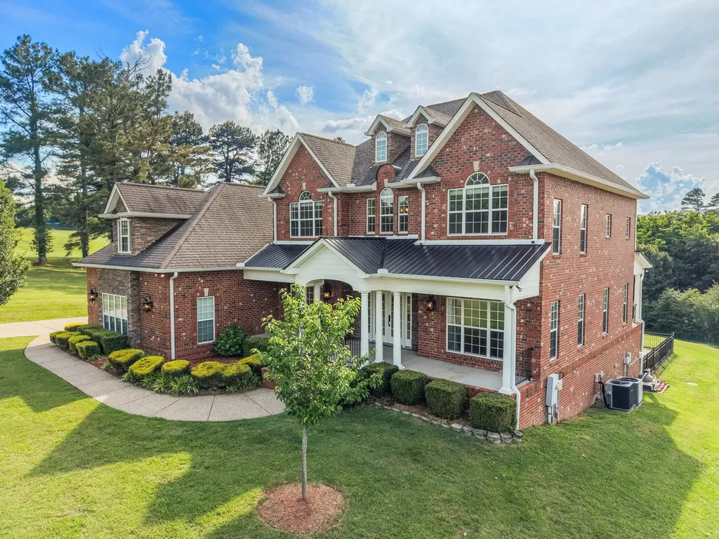 511 Country Club Drive Dickson TN 37055