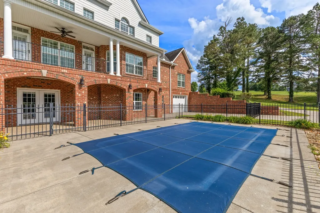 511 Country Club Drive Dickson TN 37055
