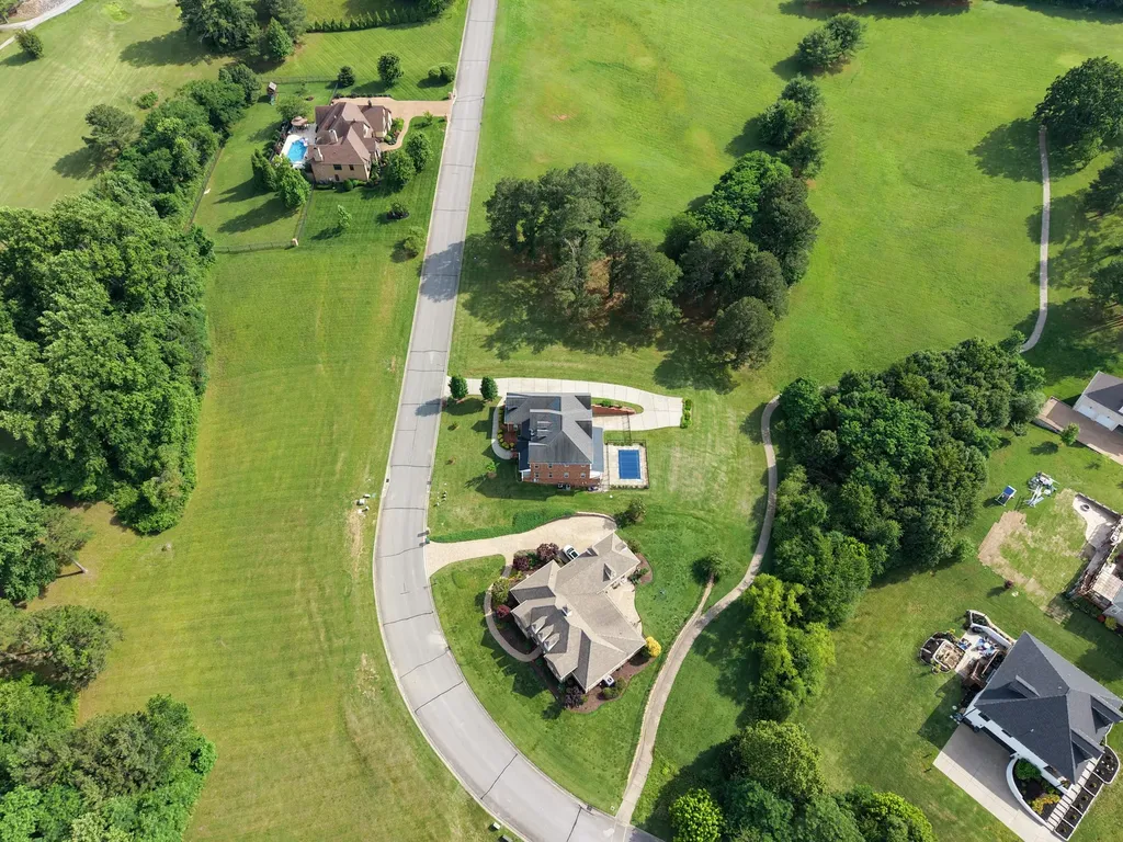 511 Country Club Drive Dickson TN 37055