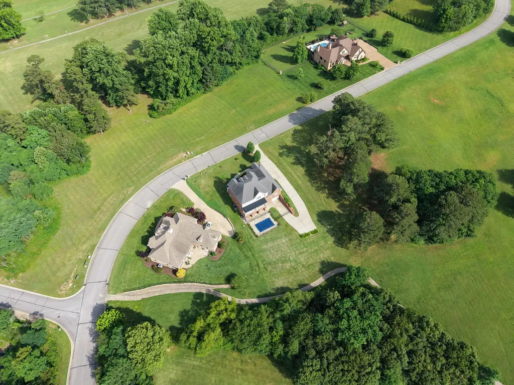 511 Country Club Drive Dickson TN 37055