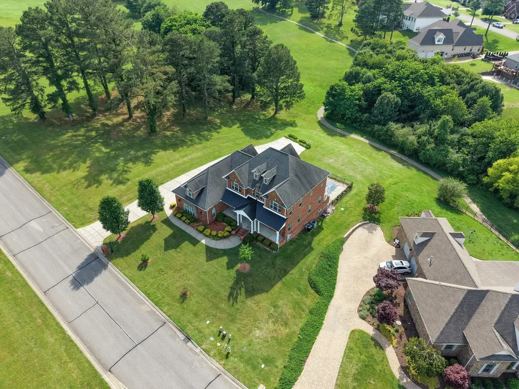 511 Country Club Drive Dickson TN 37055