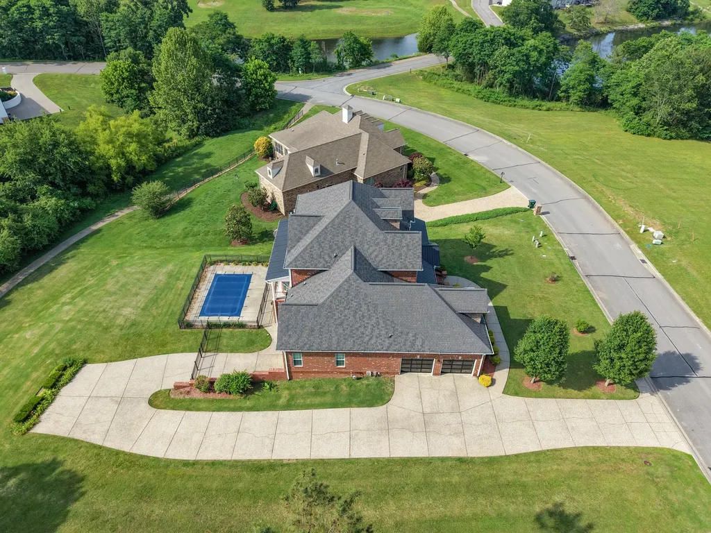 511 Country Club Drive Dickson TN 37055