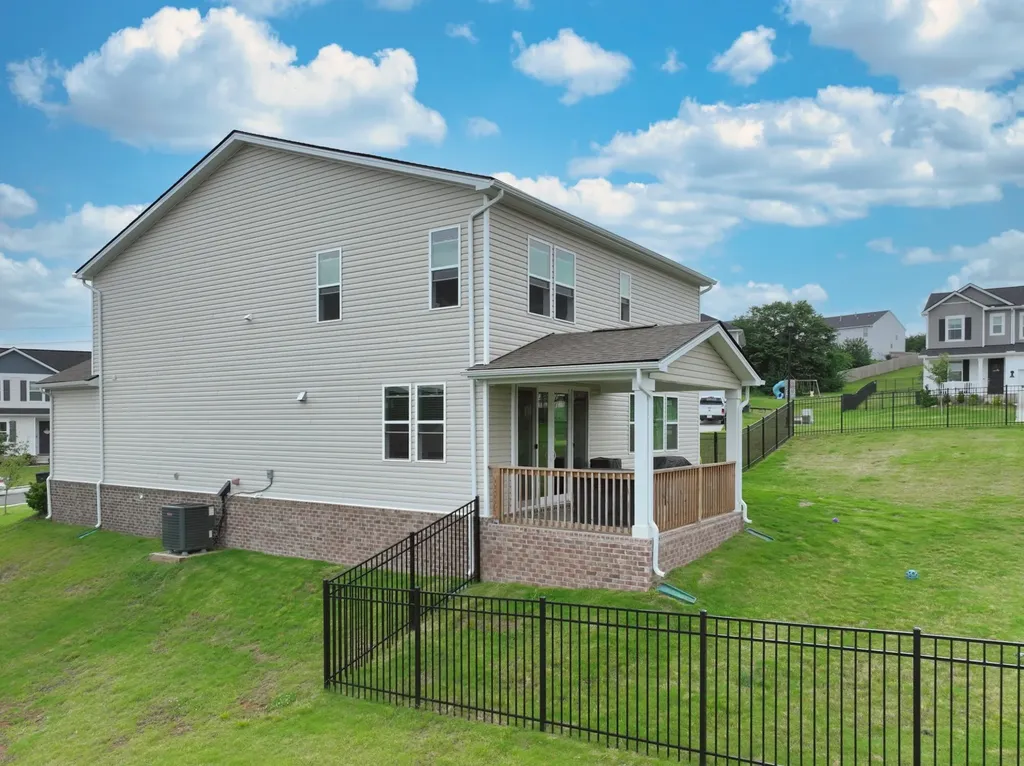 2982 Windstone Trail Columbia TN 38401