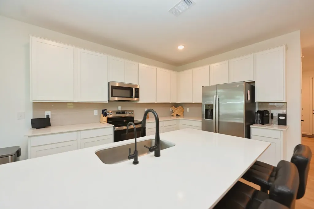 2982 Windstone Trail Columbia TN 38401