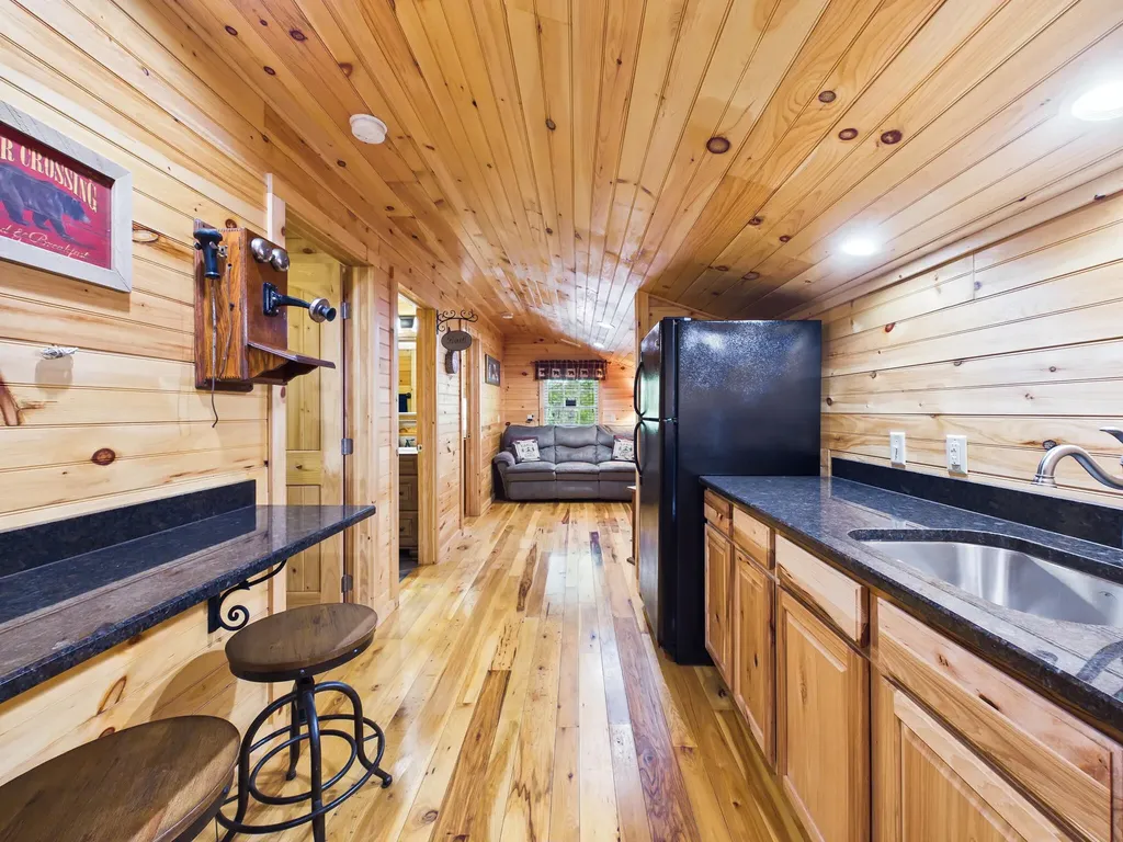113 Rivendell Lane Tellico Plains TN 37385
