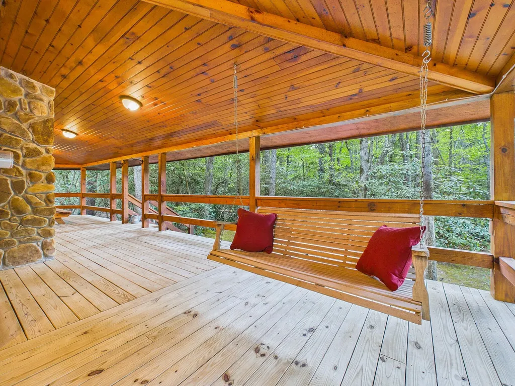 113 Rivendell Lane Tellico Plains TN 37385