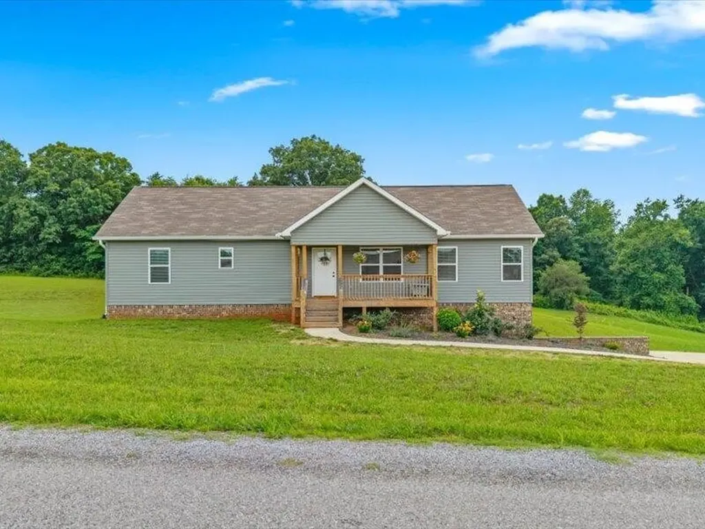 120 County Road 891 Etowah TN 37331