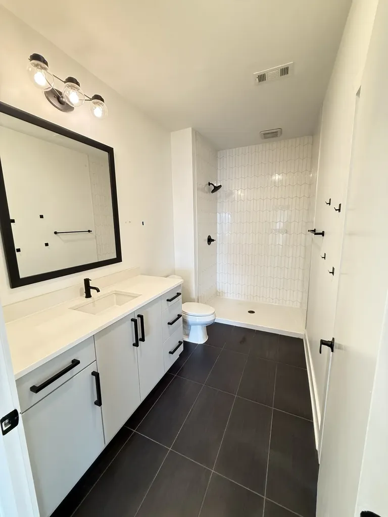 2704 Clifton Avenue Nashville TN 37209