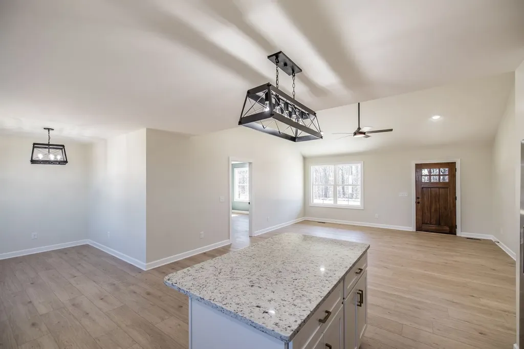 1260 Mount Olive Road Westmoreland TN 37186
