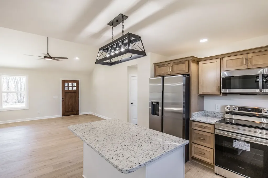 1260 Mount Olive Road Westmoreland TN 37186
