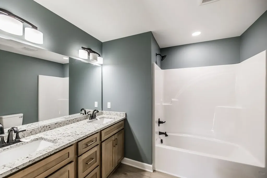 1260 Mount Olive Road Westmoreland TN 37186