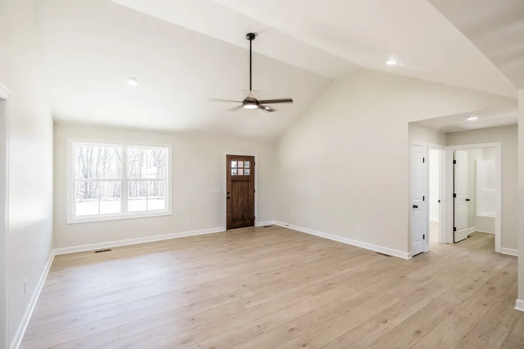 1260 Mount Olive Road Westmoreland TN 37186